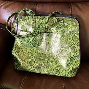 Buxton "Green Python" Print Faux Leather Large Zip Up Shoulder-bag.